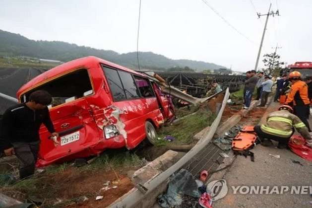 У Південній Кореї автобус злетів з шосе: восьмеро загиблих та 11 травмованих