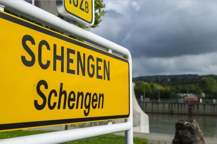 ЄС може змінити умови безвізового відвідування Шенгенської зони 