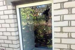 Обстріл бойовиками Мар’їнки: з’явилися фото пошкоджених будинків 