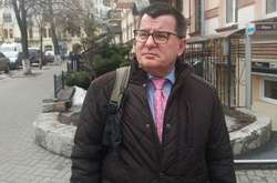 Політолог, який раніше хвалив Тимошенко, пояснив, чому тепер пише про неї викривальні статті у західній пресі