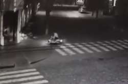 П’яний мотоцикліст вночі влетів у стіну ювелірного магазина