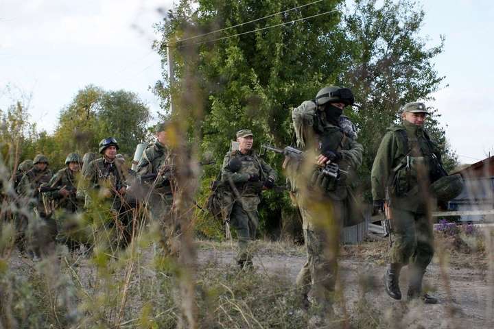 Бойовики з опівночі здійснили 10 обстрілів українських позицій