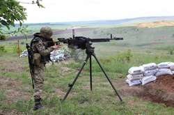 Сутки на Донбассе: под Мариуполем пропал военный