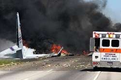 В США разбился военно-транспортный самолет, есть жертвы