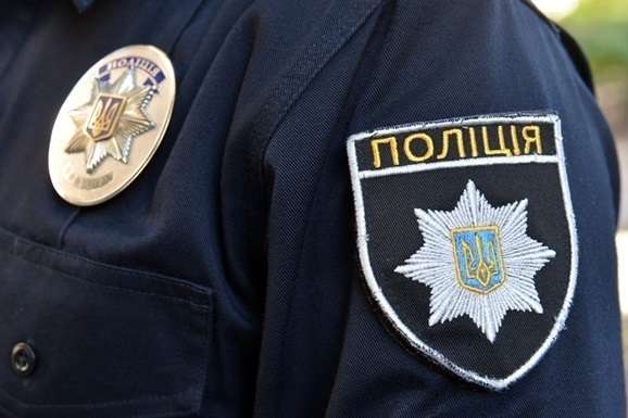 Одеські поліцейські затримали чоловіка з гранатою