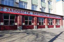 У Козятинському районі гасили приміщення старої школи