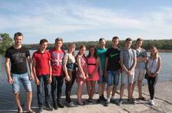 Підлітки на Запоріжжі врятували 12 людей з човна, який перекинувся у Дніпрі 