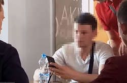 Корупціонера, який пропонував футболістам «Карпат» «здати» матч, затримано (відео)