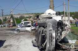 У Дніпрі фура втратила контроль і понівечила більше 10 автомобілів