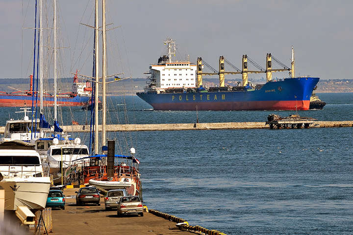 В Одеському морському порту проведуть днопоглиблення 