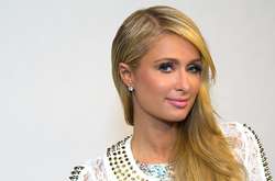 Пэрис Хилтон выбрала игривый наряд для девичника