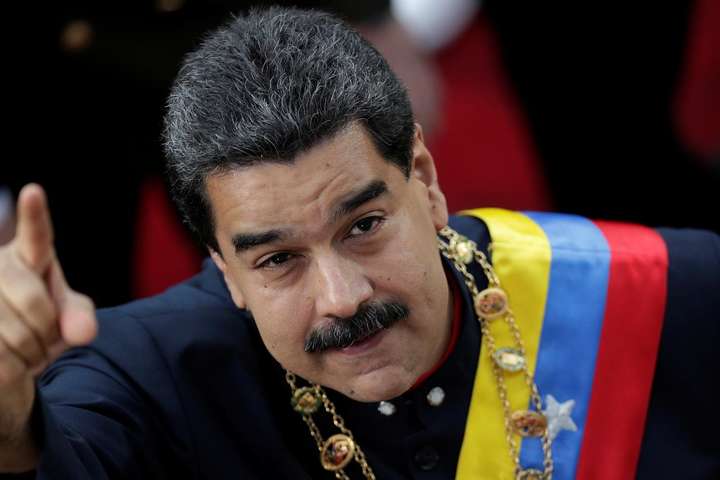 У Венесуелі на виборчому бюлетені розмістили 10 фотографій президента Мадуро