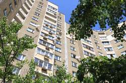 Миття вікон закінчилося трагедією: чоловік випав з 10 поверху