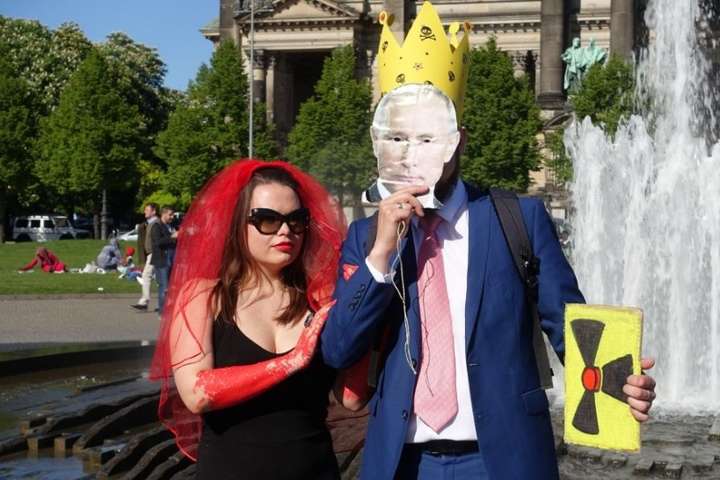 Активісти в Берліні підтримали антипутінську акцію