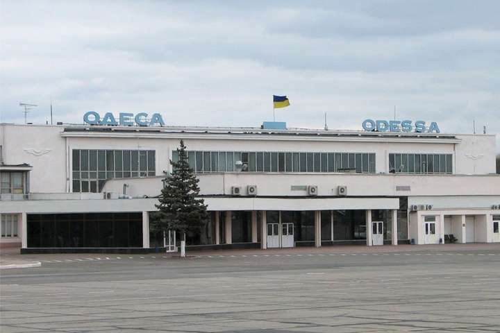 В Одесі екстрено сів літак, що прямував з Києва до Греції