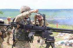 Українські військові