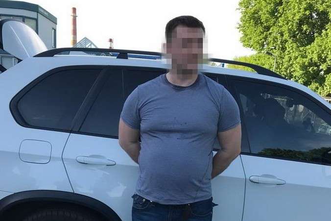 Киянина, який ввіз в Україну понад 5 кг кокаїну, взято під варту