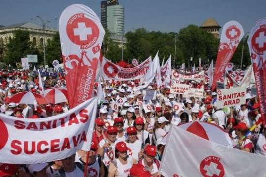 У Румунії медики провели попереджувальний страйк