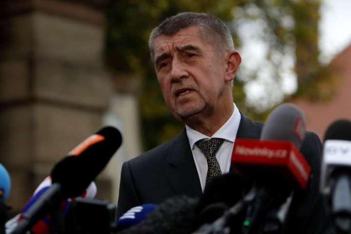 Прем’єр Чехії спростував заяву Земана щодо виробництва «Новачка» у країні 