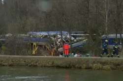 У Німеччині товарний потяг зіткнувся з пасажирським: є загиблі