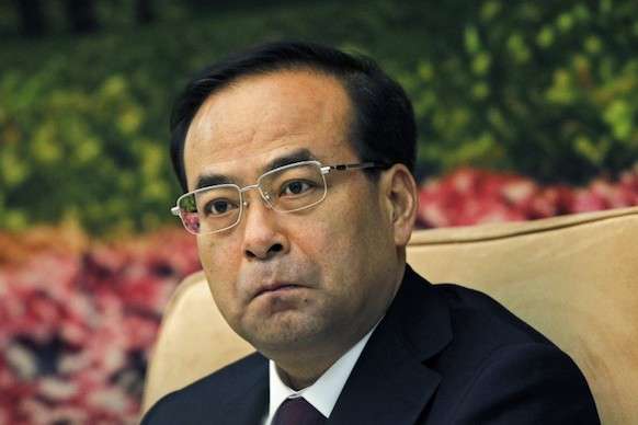 У Китаї екс-лідера осередку компартії засудили до довічного ув’язнення за корупцію 