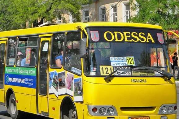 Громадський транспорт Одеси змінює графік роботи