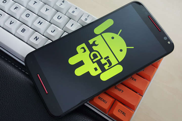 Користувачів Android лякають «чорними точками», які можуть зламати телефон 