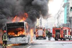 В центре Рима загорелся пассажирский автобус