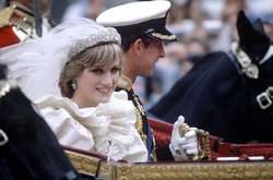 На аукцион выставили торт со свадьбы принцессы Дианы за $1200