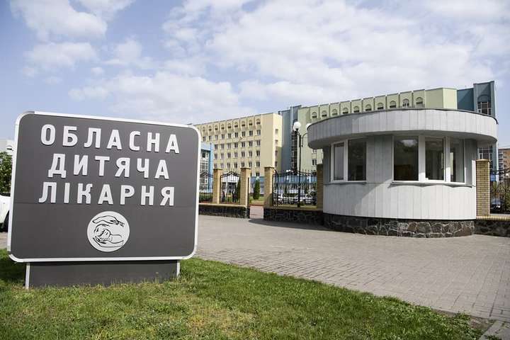 94 школярів із черкаської школи поскаржилися на отруєння