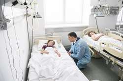 Гройсман заперечив зв'язок між отруєннями школярів у Черкасах та Новомосковську