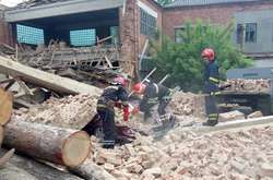 В Хмельницкой области на мебельной фабрике рухнула стена