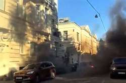 У Росії закидали димовими шашками посольство Латвії