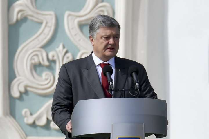 Порошенко зізнався німецьким журналістам, що не любить гроші