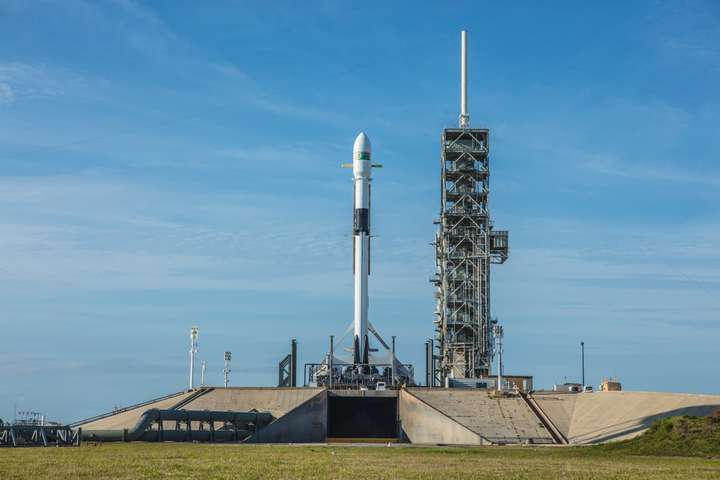 SpaceX скасувала запуск ракети за хвилину до старту