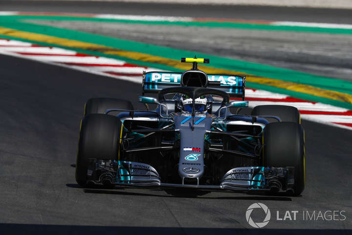 Пілоти Mercedes стали найшвидшими на першому тренуванні Гран Прі Іспанії