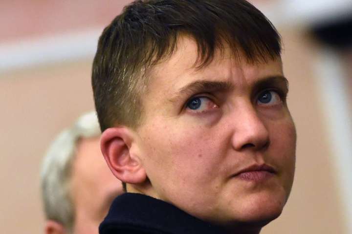 Подарок на день рождения: Савченко кинули ее адвокаты