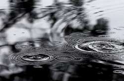 Потужні грози та зливи накриють частину України: прогноз погоди на 12 травня