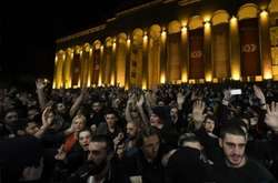 У Тбілісі на протестах під парламентом сталися сутички
