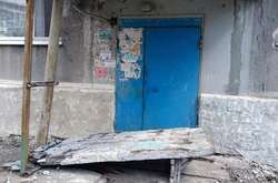 В Донецкой области на детей обрушилась бетонная стена