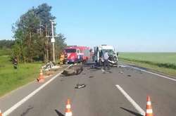 Порошенко доручив МЗС надати допомогу потерпілим українцям у ДТП у Білорусі