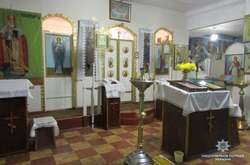 На Луганщині чоловік украв із церкви ювелірні вироби