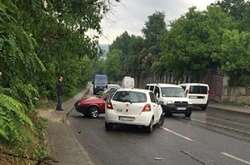 Масштабная авария во Львове: столкнулись семь машин