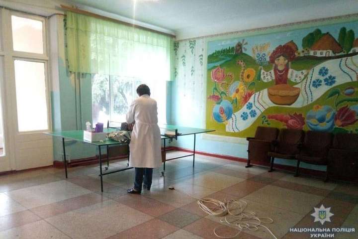 У школі на Донбасі розпилили сльозогінний газ 