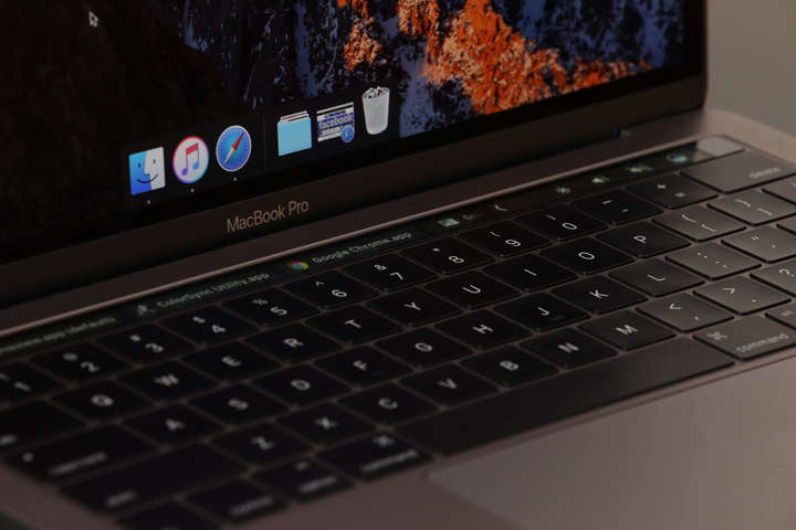 Проти Apple подали колективний позов через погану клавіатуру MacBook