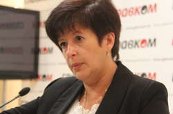  Валерія Лутковська у прес-центрі Главкома 