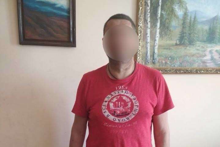 На Київщині іноземець із поплічником ошукали пенсіонерку на 3 тис. євро