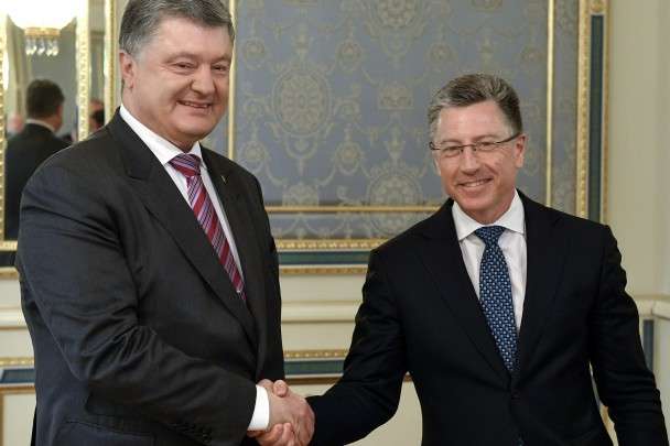 Порошенко і Волкер обговорили ситуацію на Донбасі