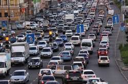 Затори у Києві: Кличко просить потерпіти 