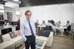 Колишній очільник Cambridge Analytica з’явиться в британському парламенті 6 червня
